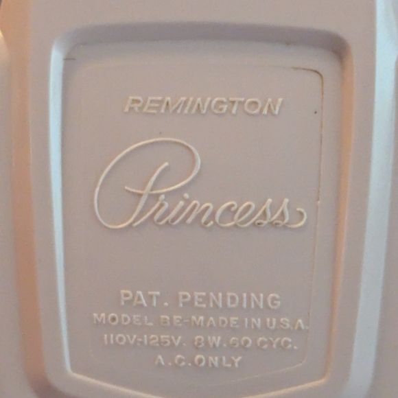 60s Retro Pink Remington Princess Ladies Electric Shaver Crown Design Model BE - Picture 10 of 10